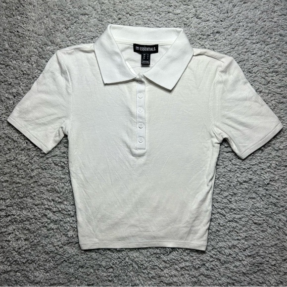 SWS Essentials Tops - SWS Essentials Top Womens Small Crop Top White Henley Collar Preppy Academia NEW